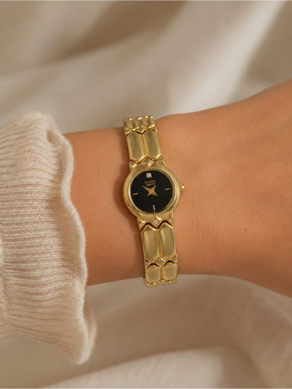 Citizen Vintage Gold-Tone Women's Bracelet Watch - Elegant